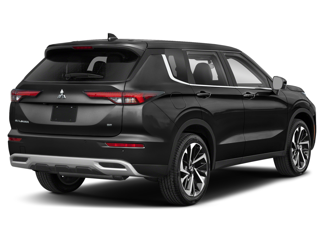 2024 Mitsubishi Outlander SE Black Edition photo 2