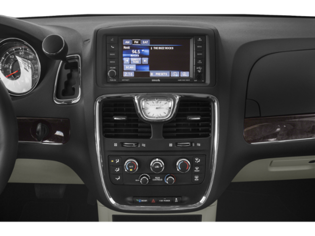 2014 Chrysler Town and Country Touring