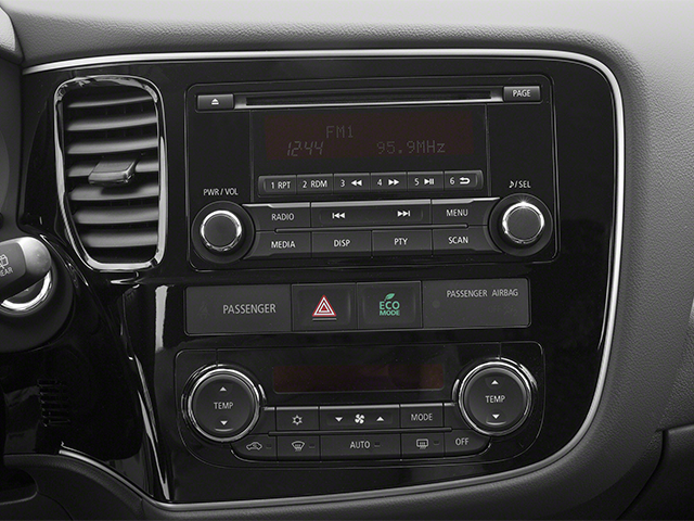 2014 Mitsubishi Outlander ES