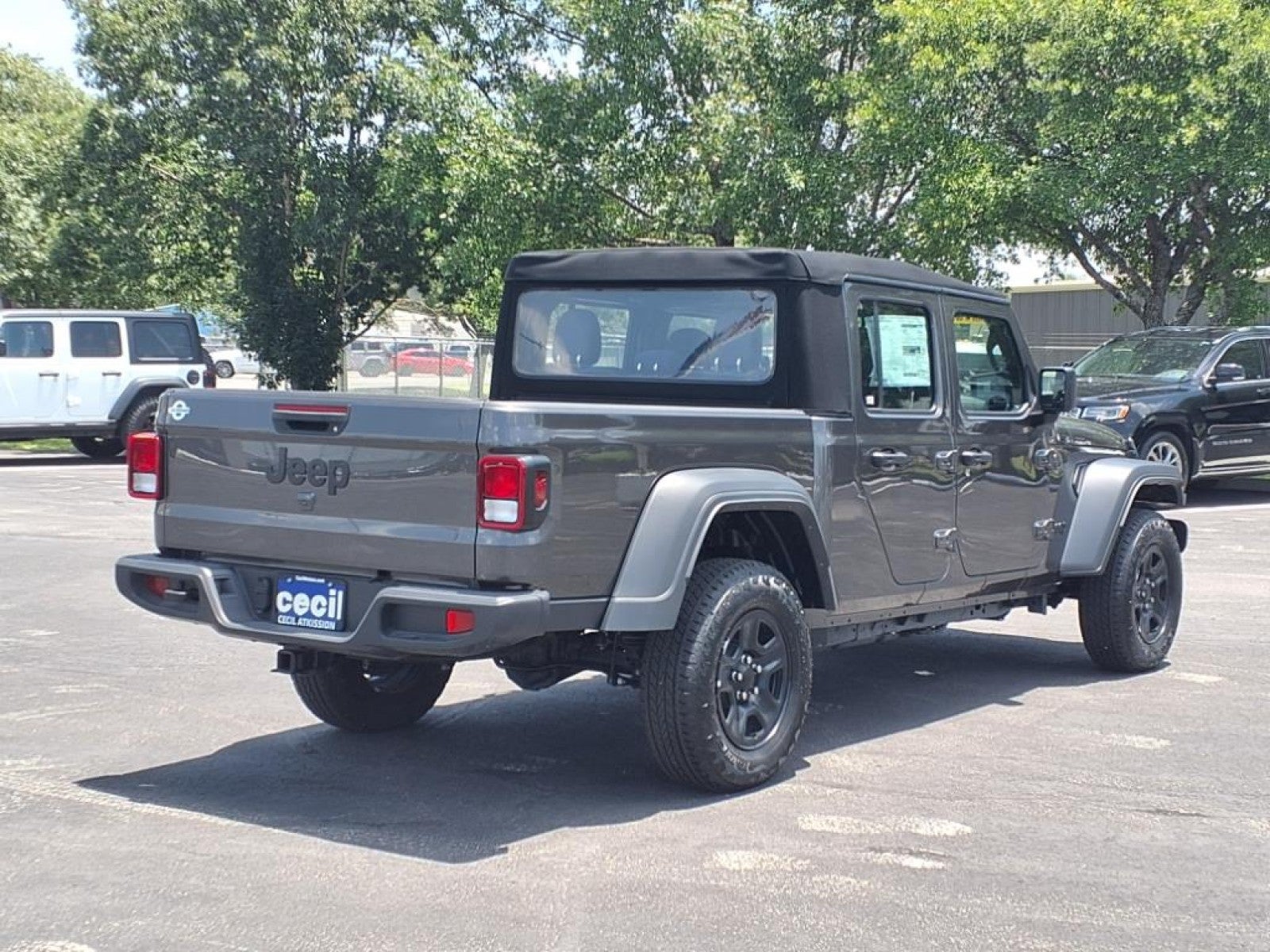 2024 Jeep Gladiator Sport