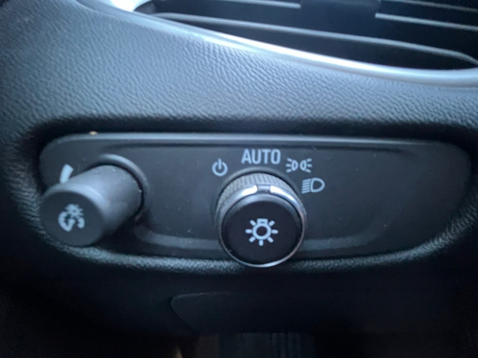 2021 Chevrolet Malibu LS