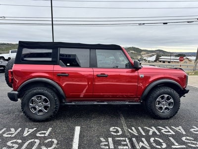 2021 Ford Bronco Base