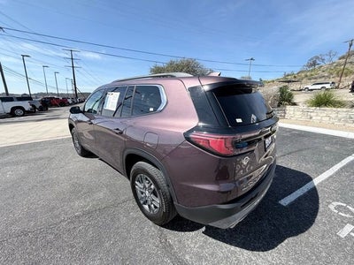 2025 GMC Acadia Elevation