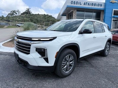 2025 Chevrolet Traverse LT