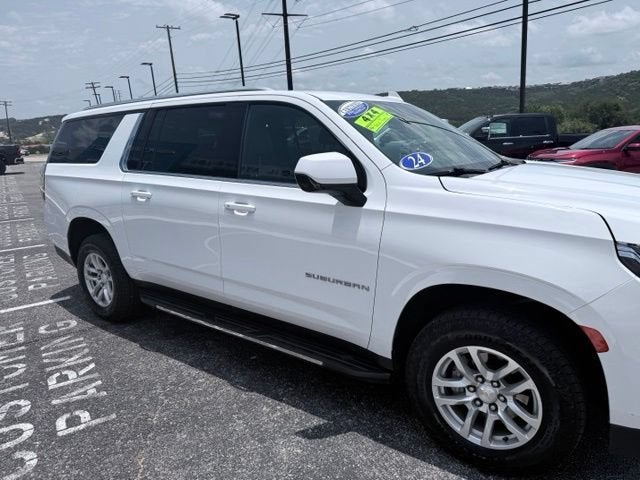 2024 Chevrolet Suburban LT