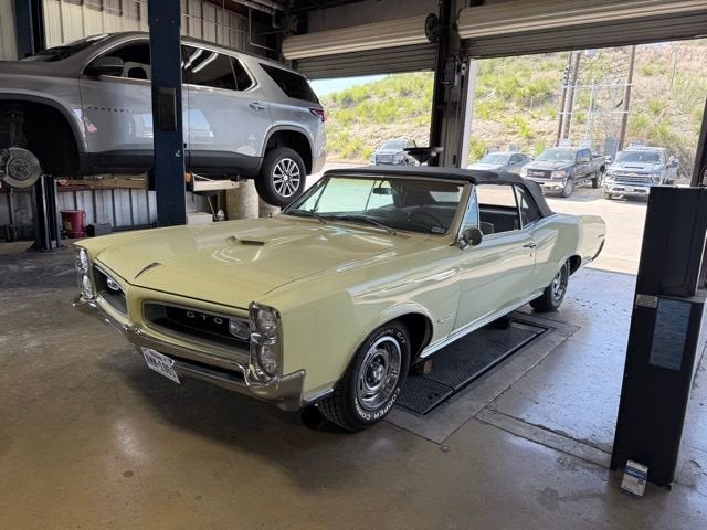 1966 Pontiac GTO Base