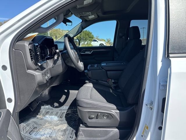 2025 Chevrolet Silverado 1500 LT (2FL)