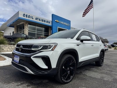 2024 Volkswagen Taos SEL