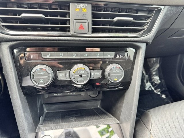 2024 Volkswagen Taos SEL