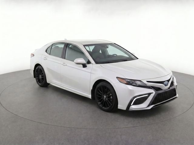 2022 Toyota Camry XSE Hybrid