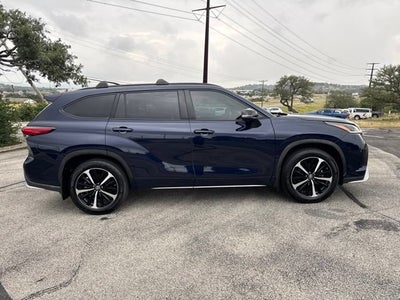 2022 Toyota Highlander XSE