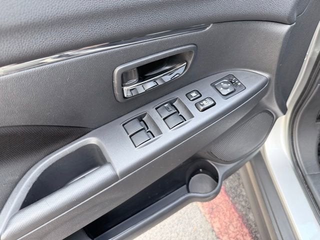 2025 Mitsubishi Outlander Sport S