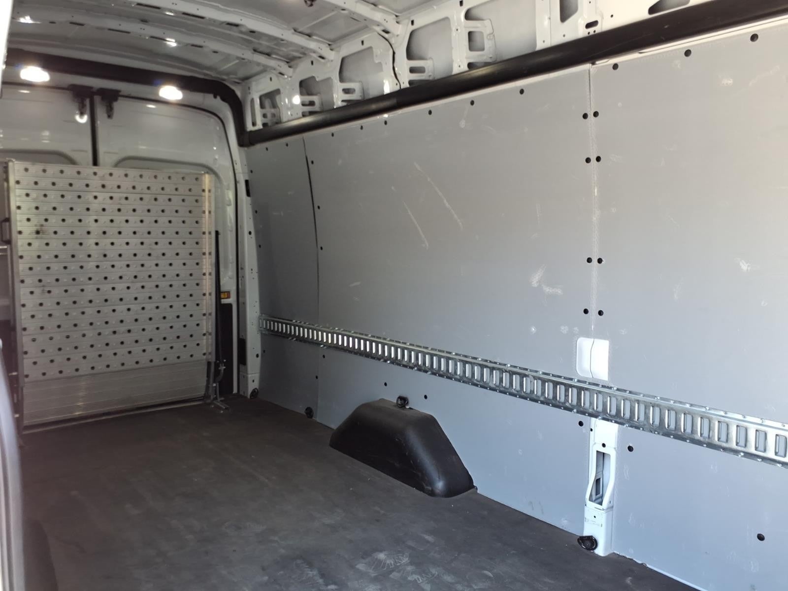 2019 Ford Transit Van T-250 148" EL Hi Rf 9000 GVWR Sliding RH Dr