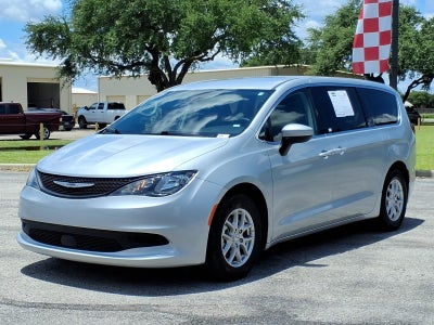 2023 Chrysler Voyager (fleet-only) LX