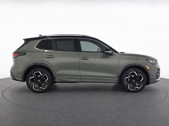 2026 Volkswagen Tiguan SEL R-Line Turbo