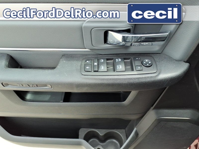 2024 RAM 1500 Classic SLT