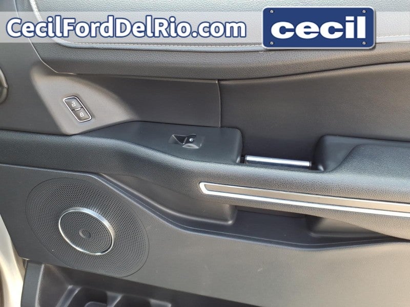 2022 Ford Expedition Max XLT