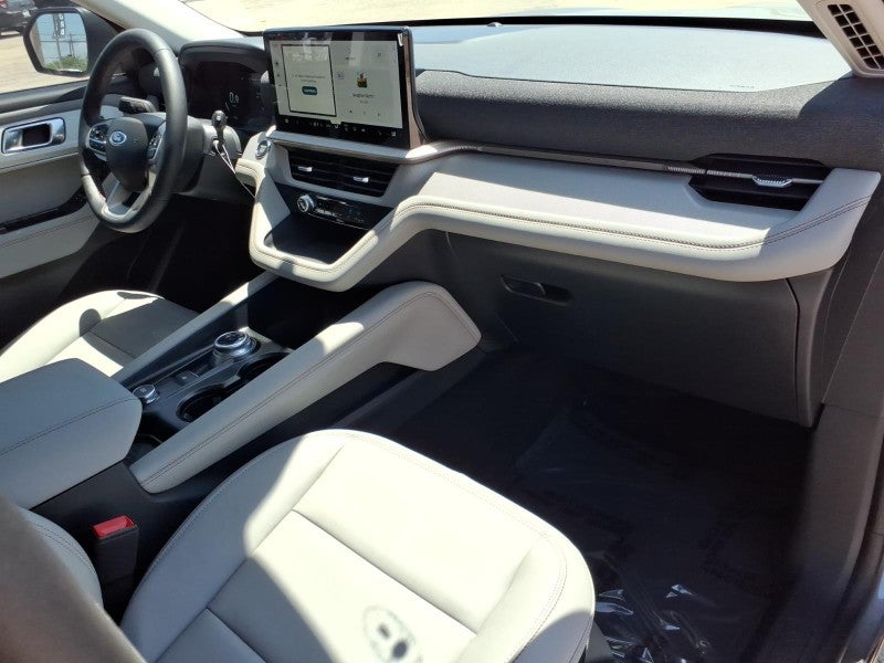 2026 Ford Explorer Active w/100A Pkg