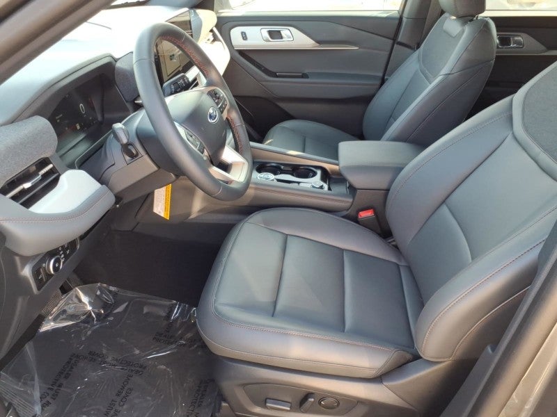 2027 Ford Explorer Active w/200A Pkg
