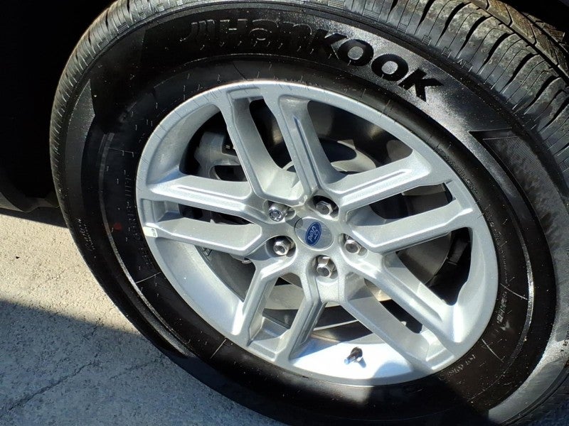 2027 Ford Explorer Active w/200A Pkg