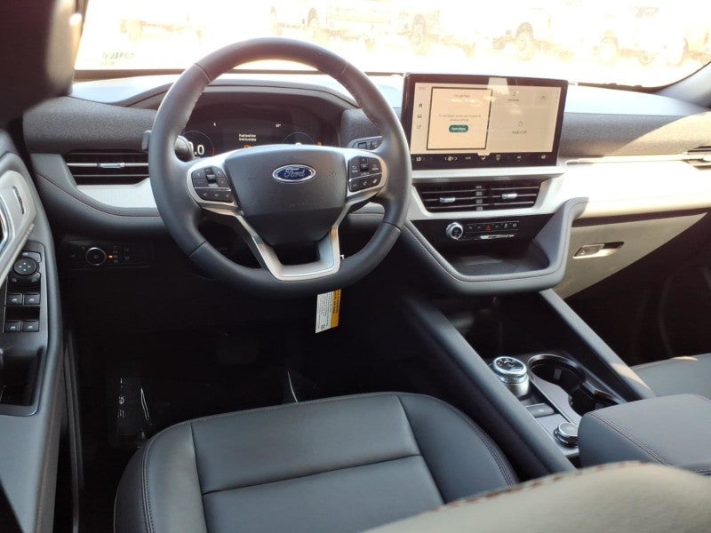 2027 Ford Explorer Active w/200A Pkg