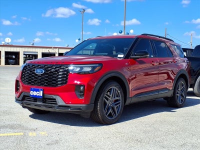 2025 Ford Explorer ST-Line