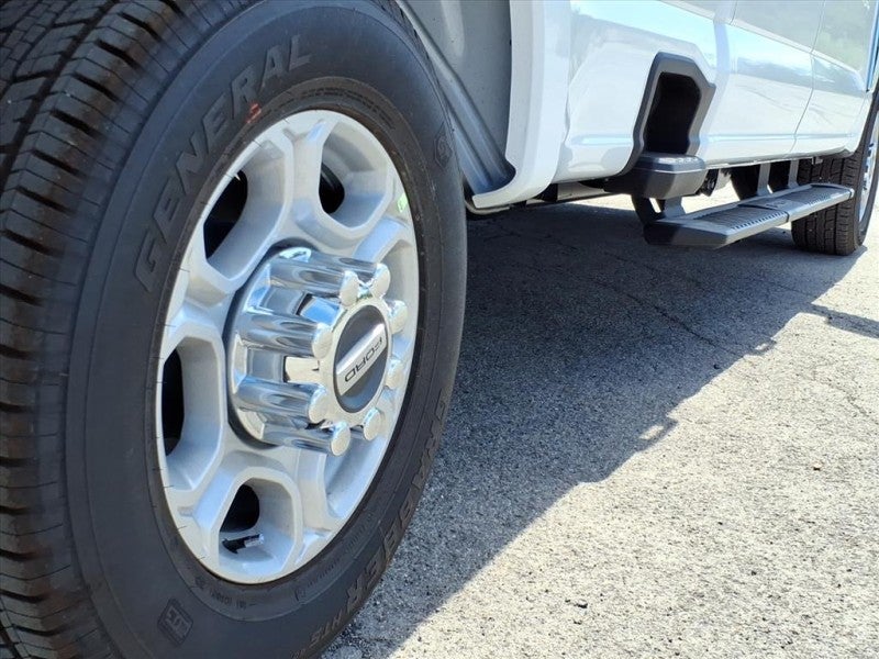 2026 Ford Super Duty XLT