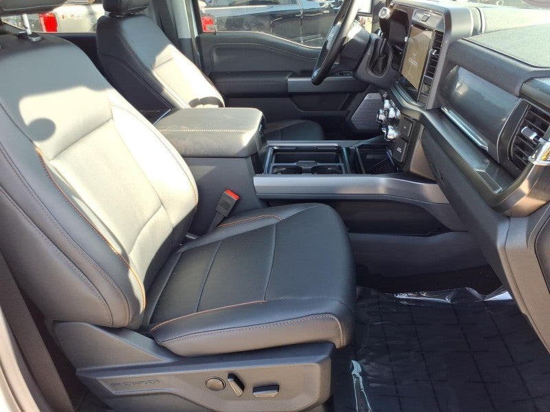 2026 Ford Super Duty LARIAT