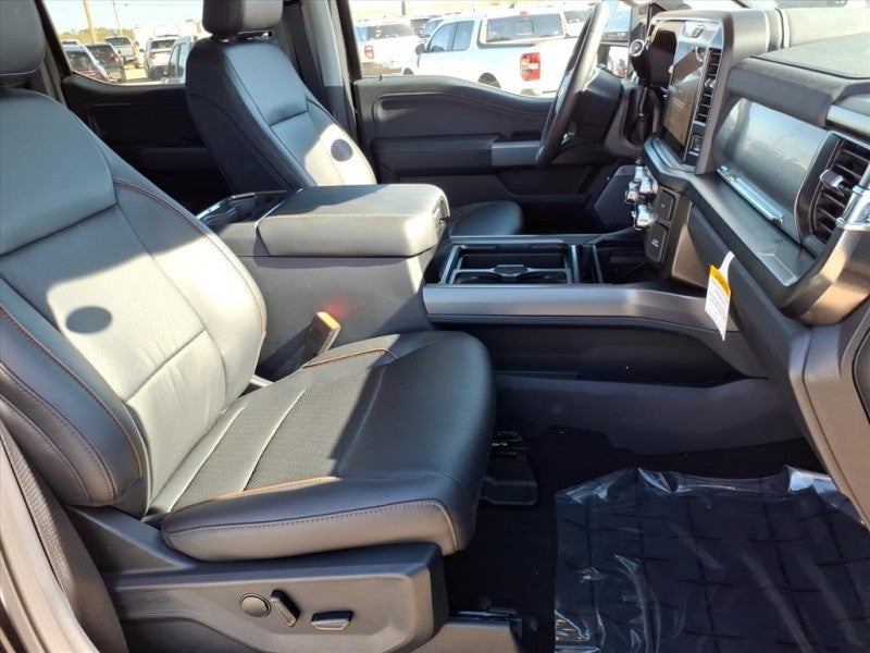 2026 Ford Super Duty LARIAT