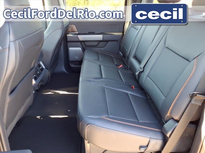 2026 Ford Super Duty LARIAT