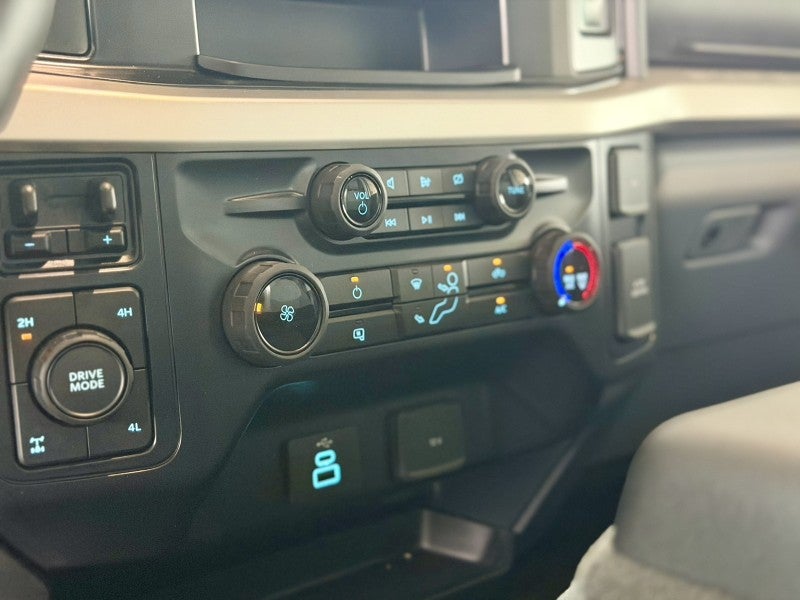 2024 Ford Super Duty F-350 SRW XL
