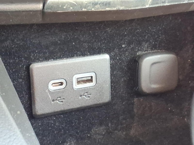 2023 Cadillac XT4 FWD Premium Luxury