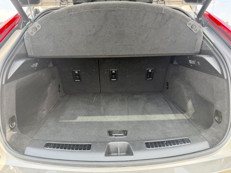 2024 Cadillac XT4 FWD Premium Luxury