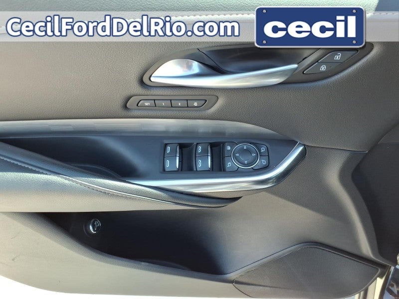 2024 Cadillac XT4 FWD Premium Luxury