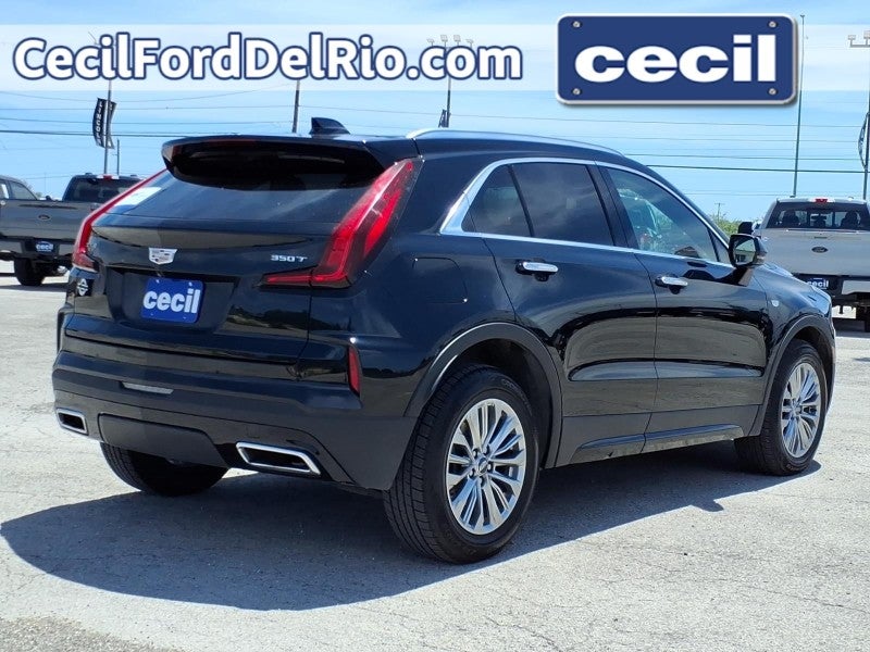 2024 Cadillac XT4 FWD Premium Luxury