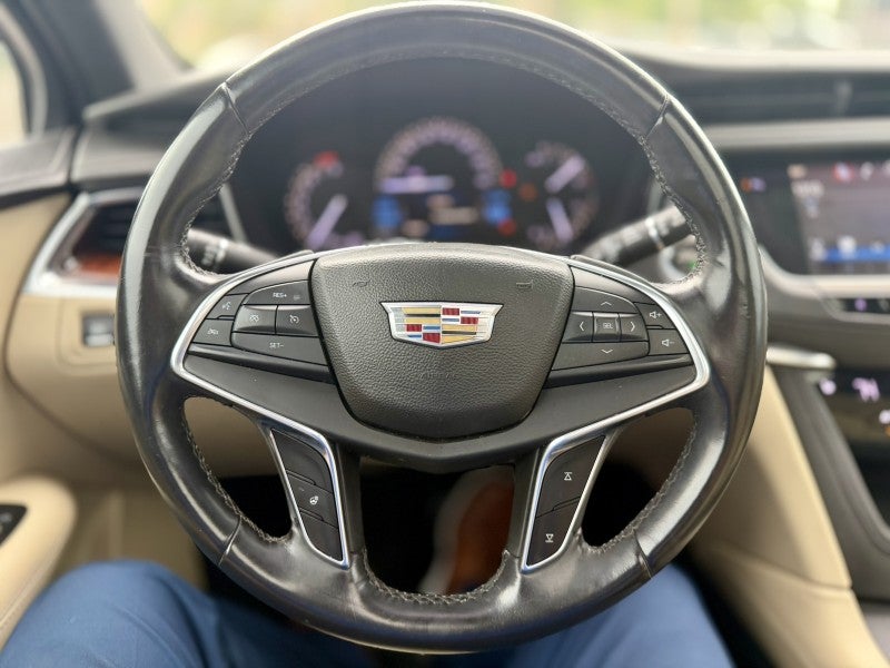 2017 Cadillac XT5 Luxury FWD