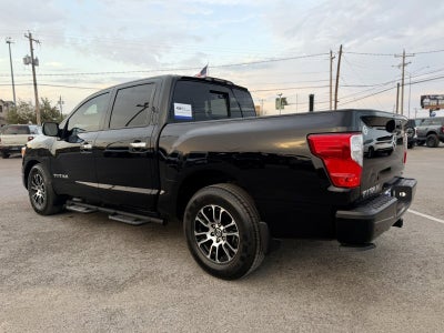 2021 Nissan Titan SV
