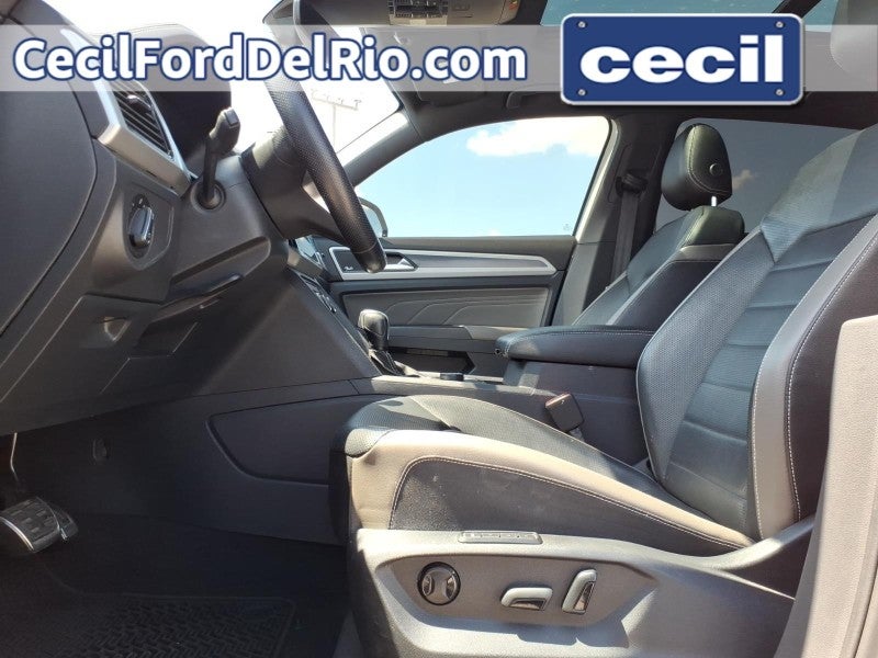 2023 Volkswagen Atlas Cross Sport 3.6L V6 SEL Premium R-Line