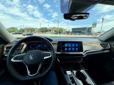 2024 Volkswagen Atlas 2.0T SE w/Technology