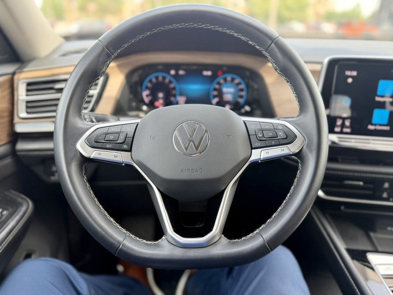 2024 Volkswagen Atlas 2.0T SE w/Technology