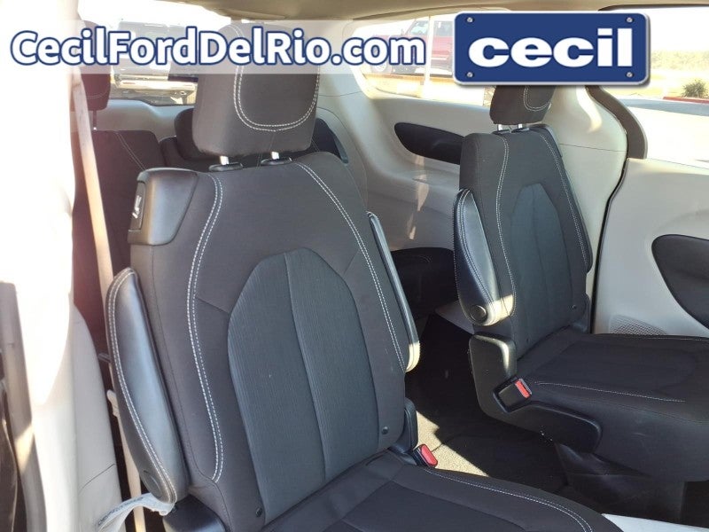 2023 Chrysler Voyager (fleet-only) LX
