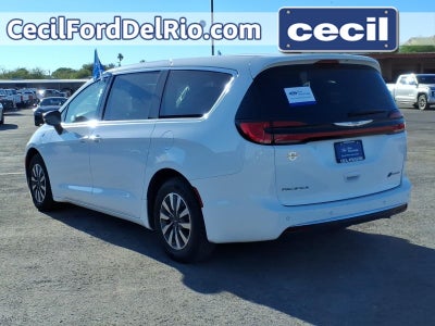 2024 Chrysler Pacifica Hybrid Select