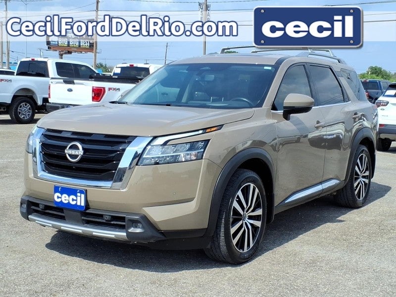 2023 Nissan Pathfinder Platinum