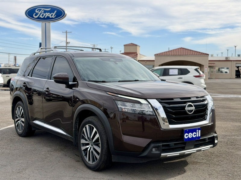 2022 Nissan Pathfinder Platinum