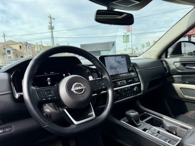 2022 Nissan Pathfinder Platinum