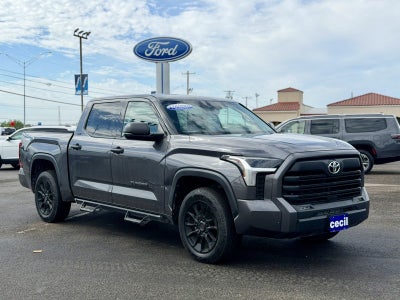 2022 Toyota Tundra 2WD SR5