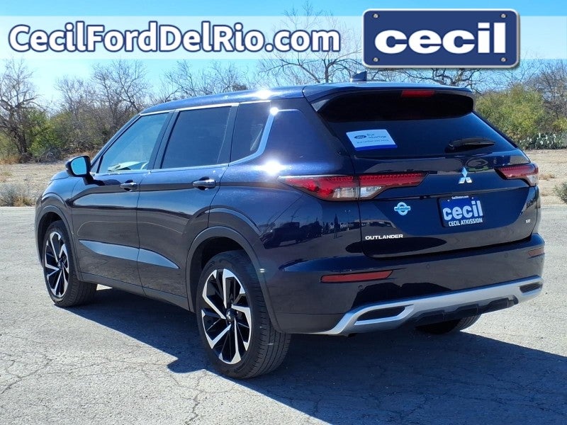 2024 Mitsubishi Outlander SE