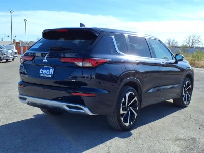 2024 Mitsubishi Outlander SE