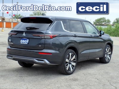 2025 Mitsubishi Outlander SE