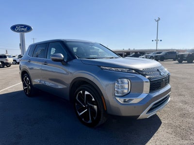 2024 Mitsubishi Outlander SE